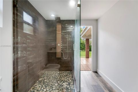 Tiny photo for 330 SW 104th Ct, Sweetwater, FL 33174 (MLS # A12006648)