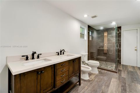 Tiny photo for 330 SW 104th Ct, Sweetwater, FL 33174 (MLS # A12006648)