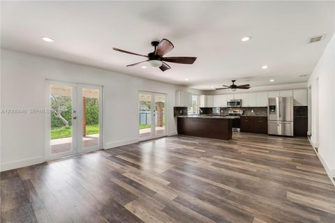 Tiny photo for 330 SW 104th Ct, Sweetwater, FL 33174 (MLS # A12006648)