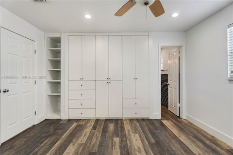 Tiny photo for 330 SW 104th Ct, Sweetwater, FL 33174 (MLS # A12006648)