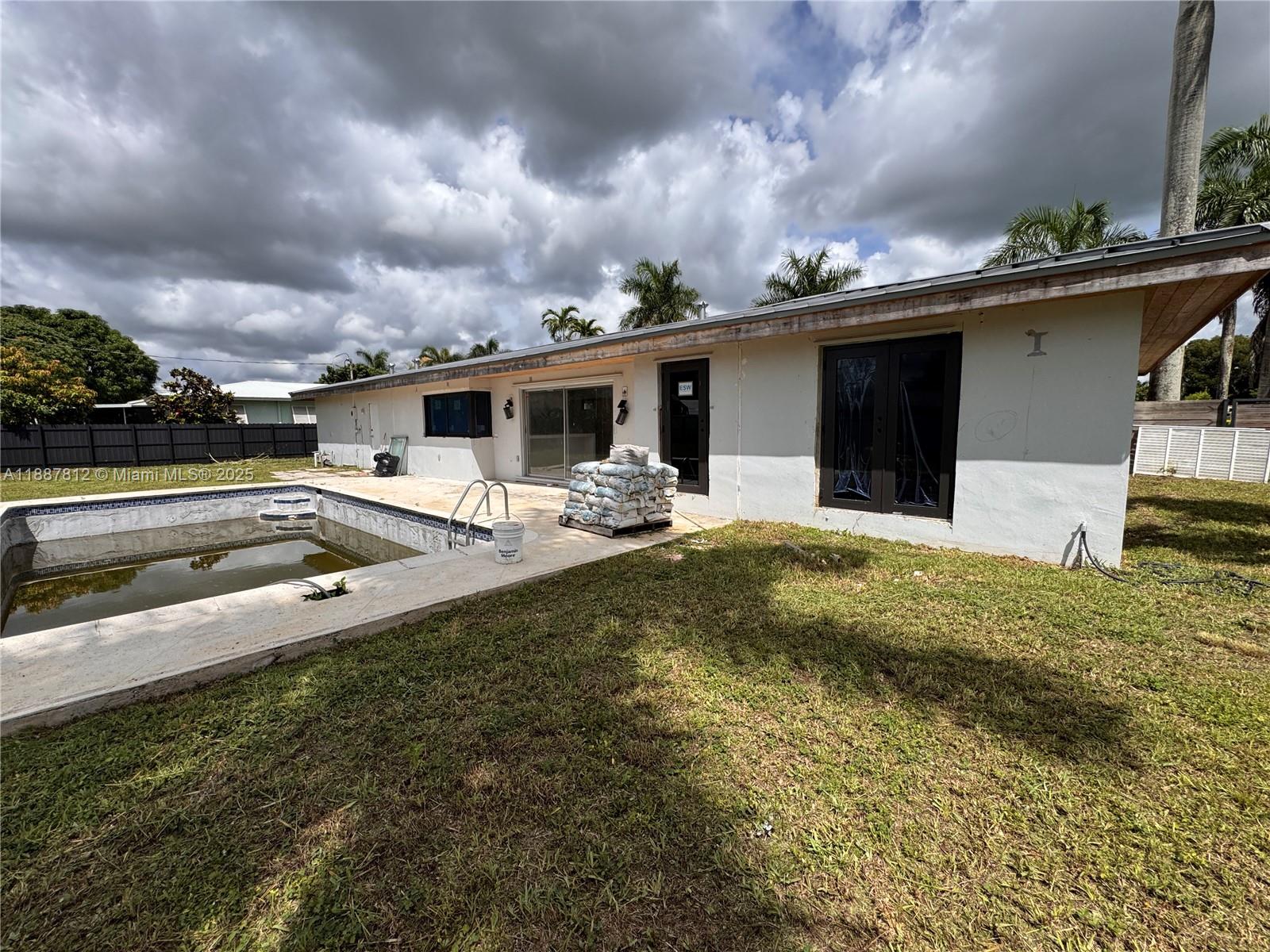STEESDALE PART 1 - Residential Lease