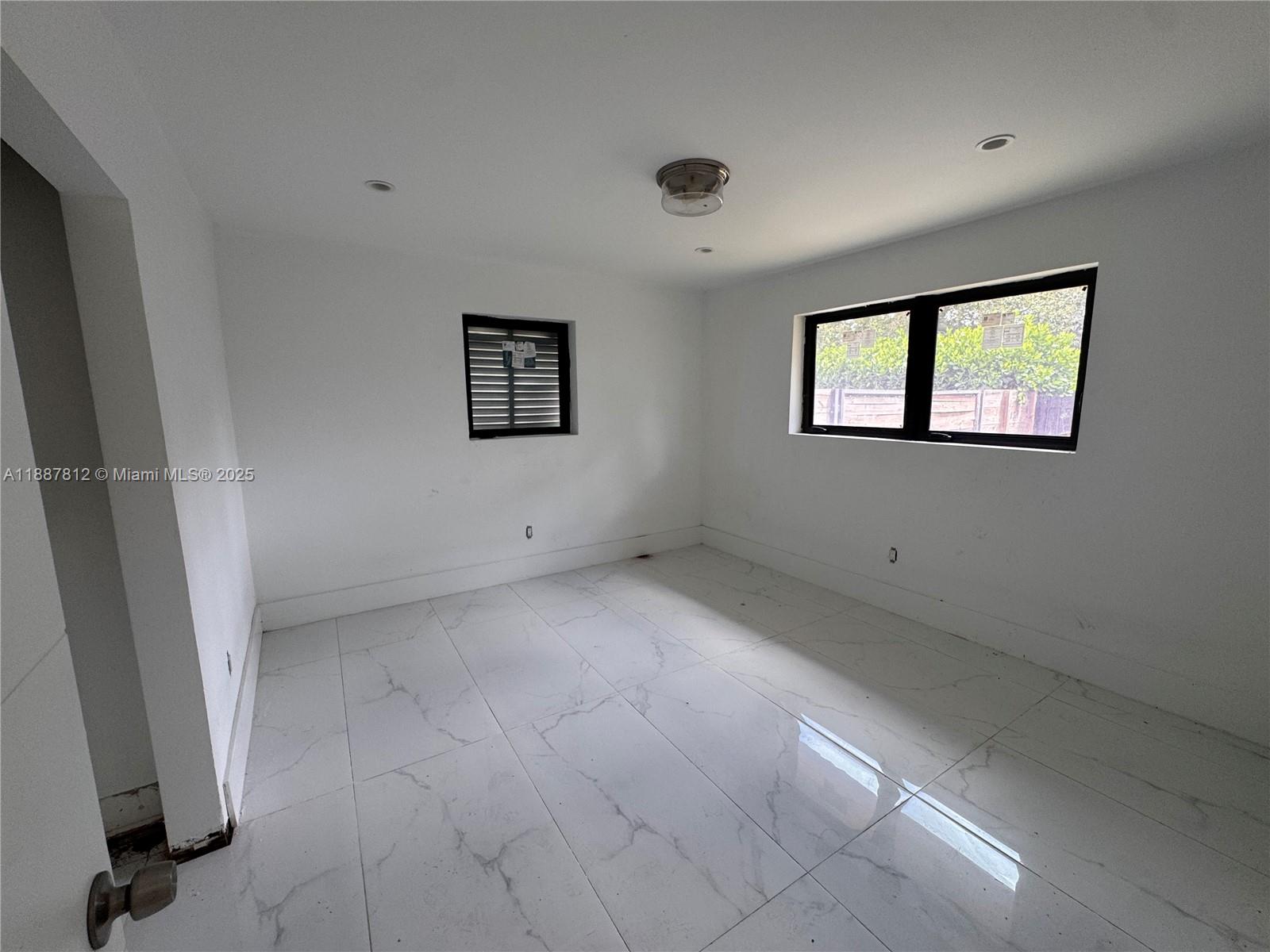 STEESDALE PART 1 - Residential Lease