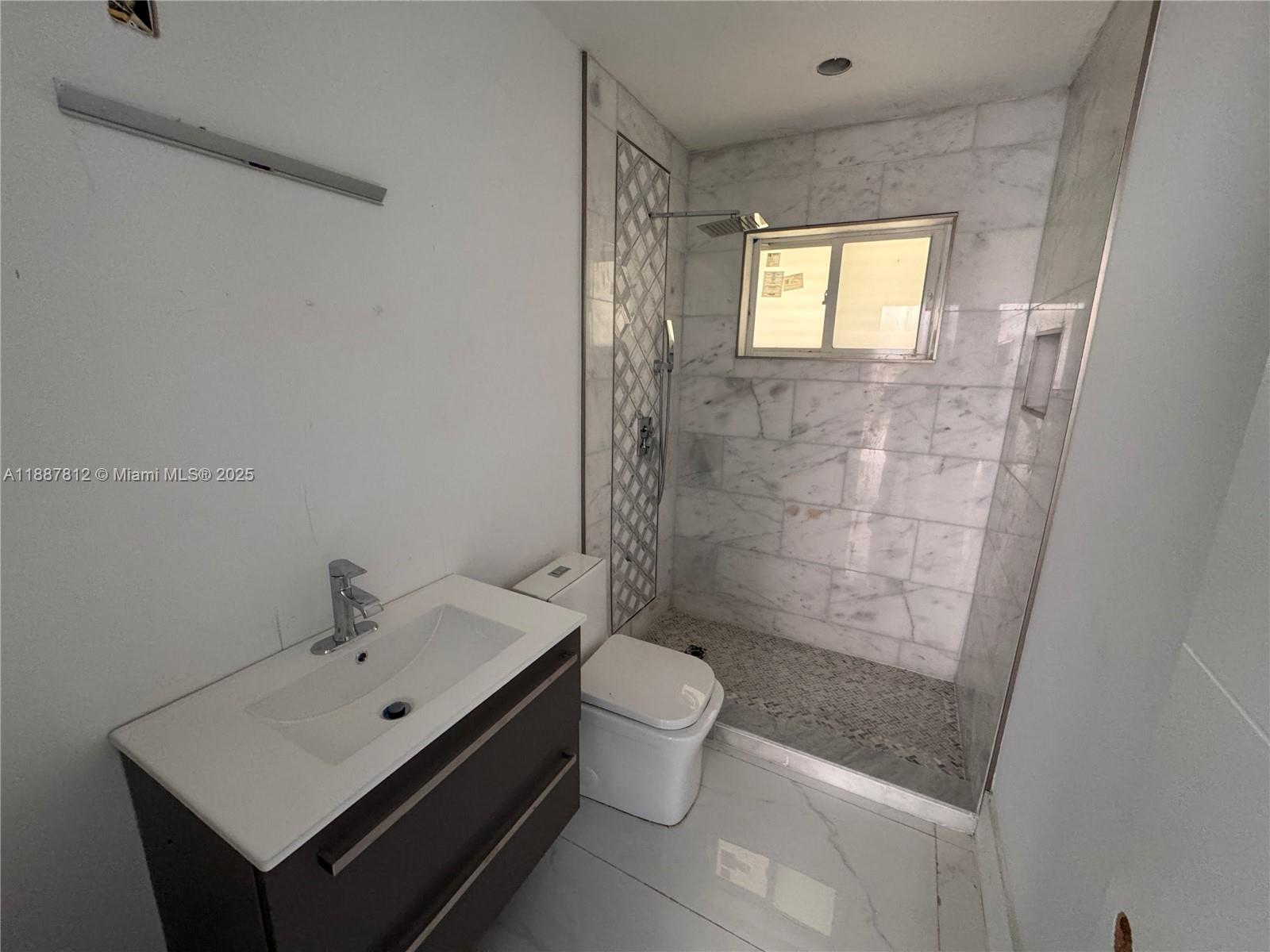 STEESDALE PART 1 - Residential Lease