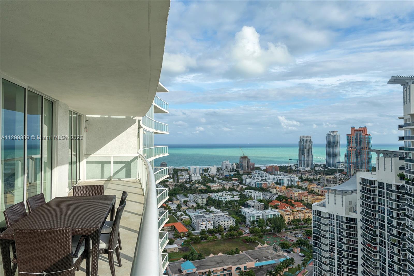 ICON CONDO - Residential