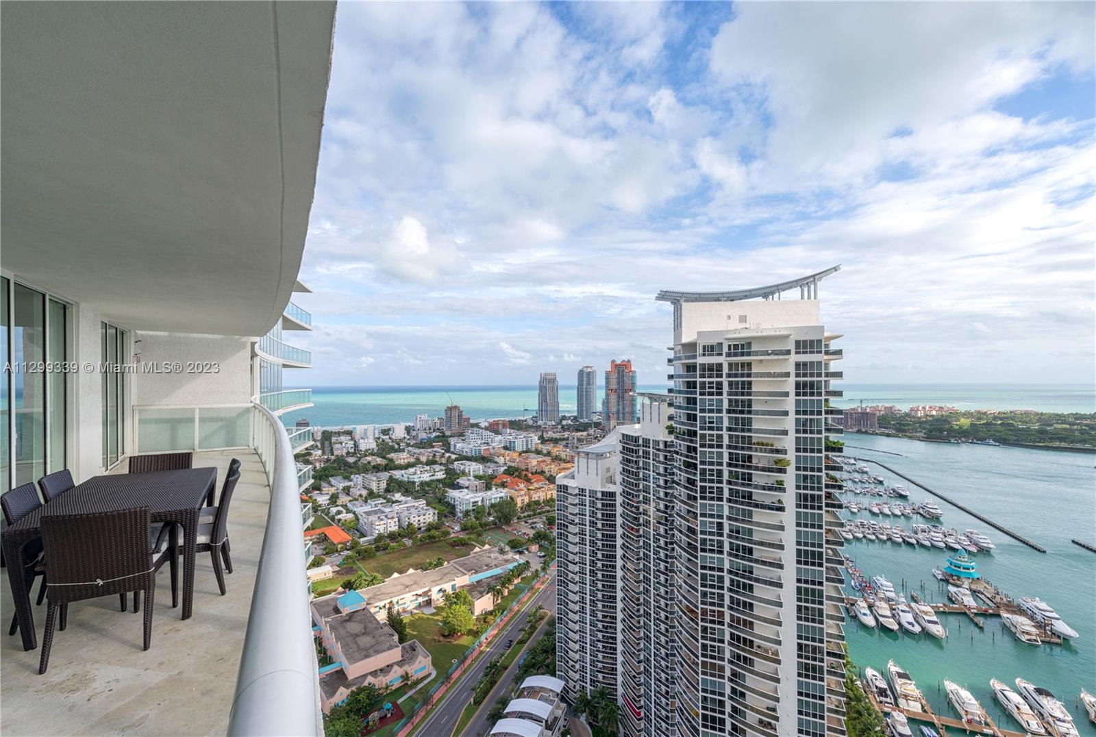 ICON CONDO - Residential