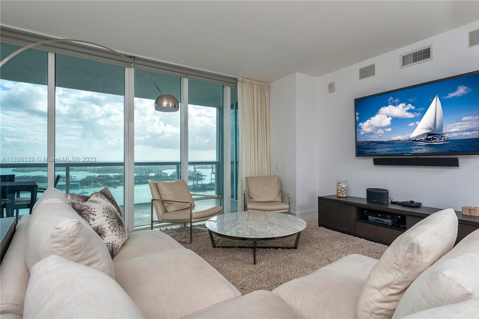 ICON CONDO - Residential