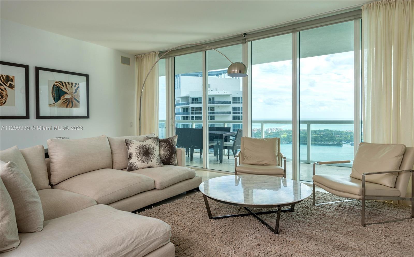 ICON CONDO - Residential