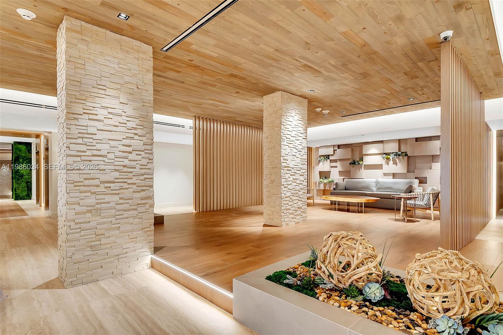 RONEY PALACE CONDO - Residential