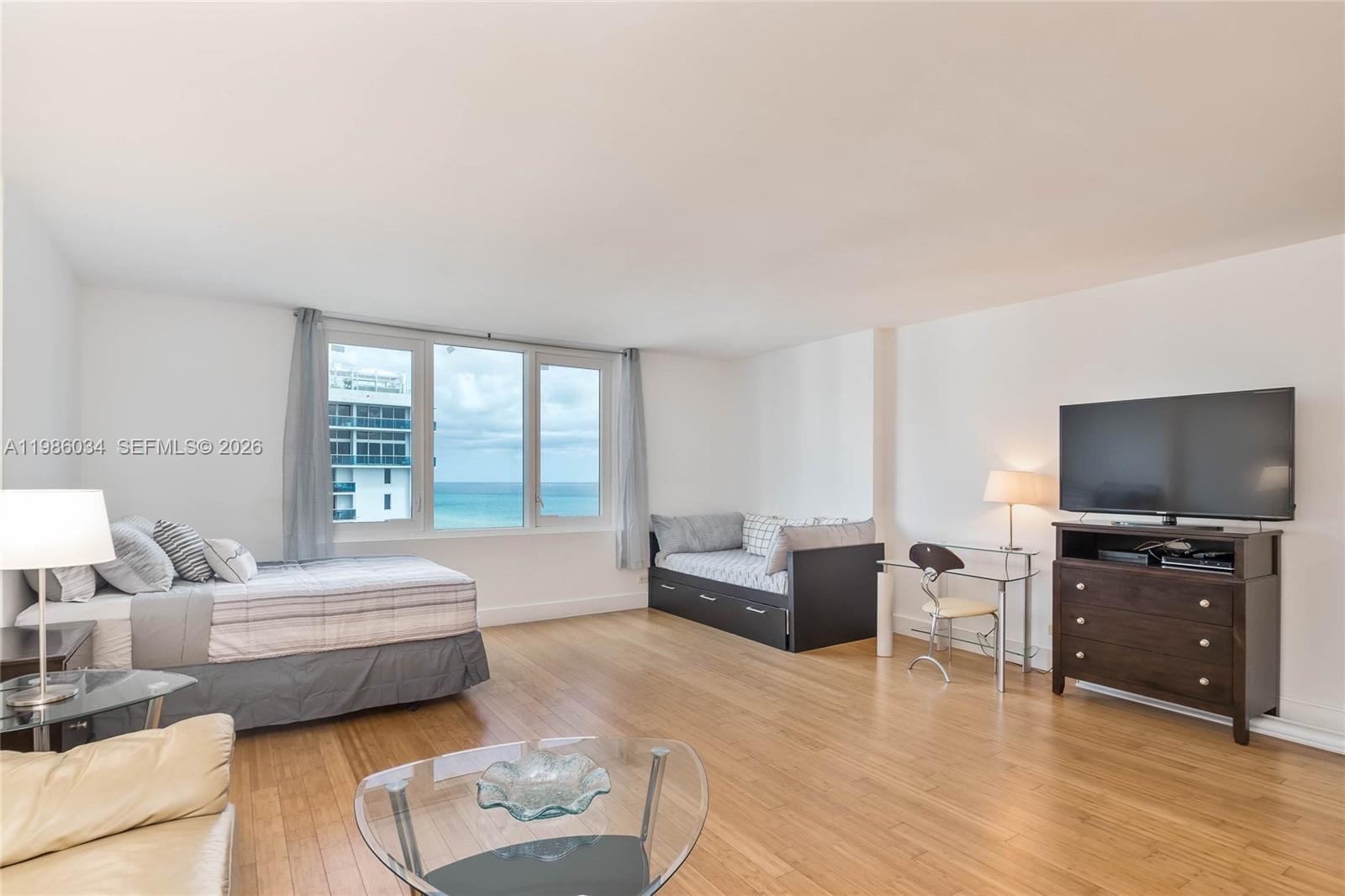 RONEY PALACE CONDO - Residential