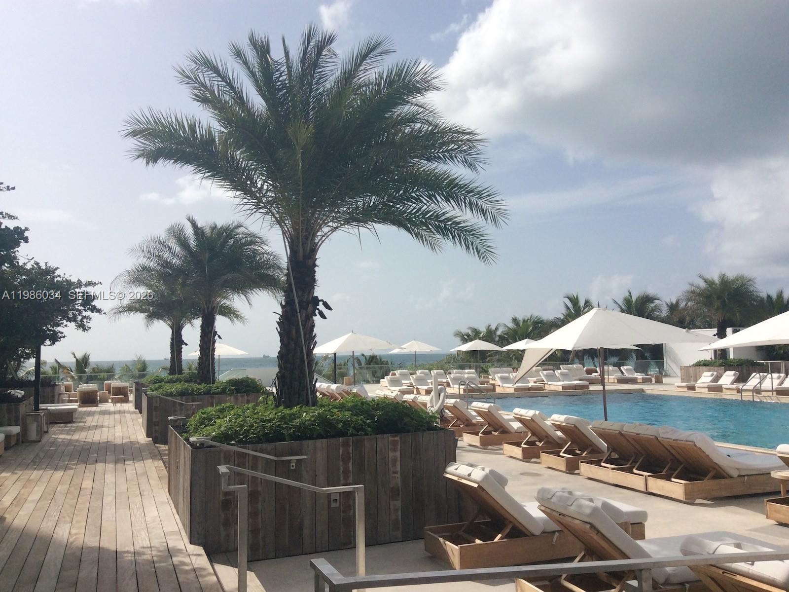 RONEY PALACE CONDO - Residential