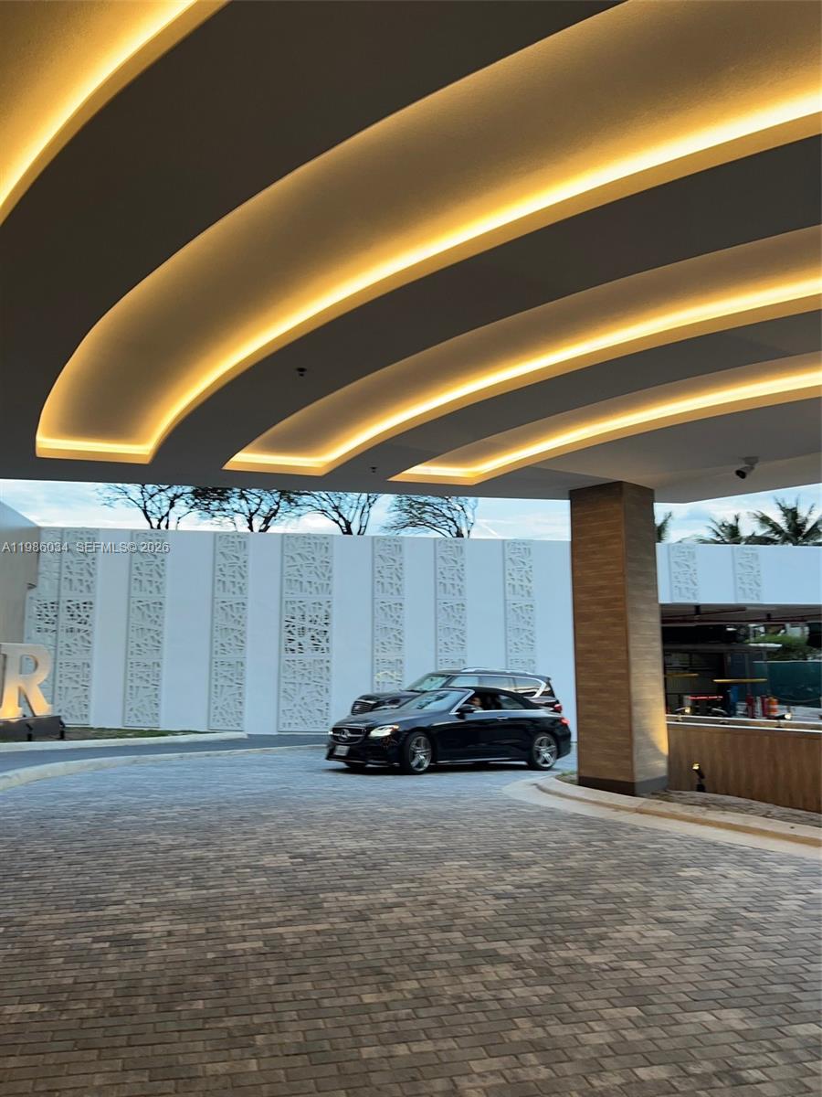 RONEY PALACE CONDO - Residential