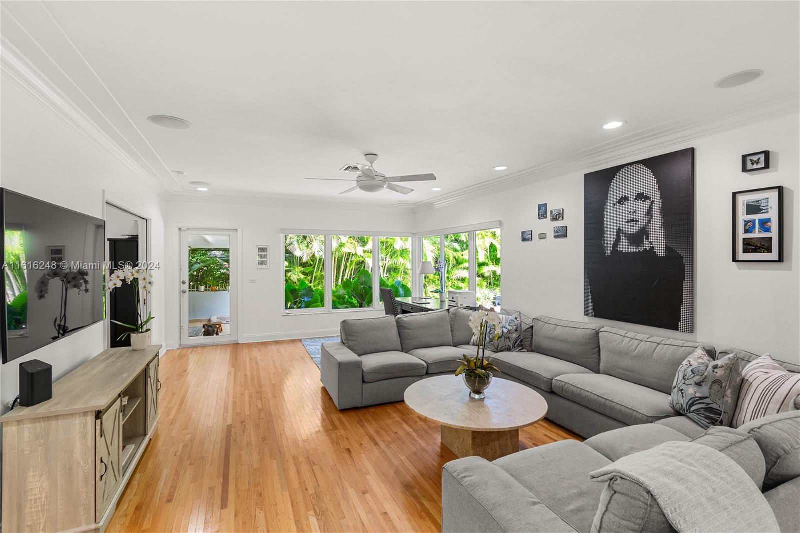 CORAL GABLES RIVIERA SEC - Residential