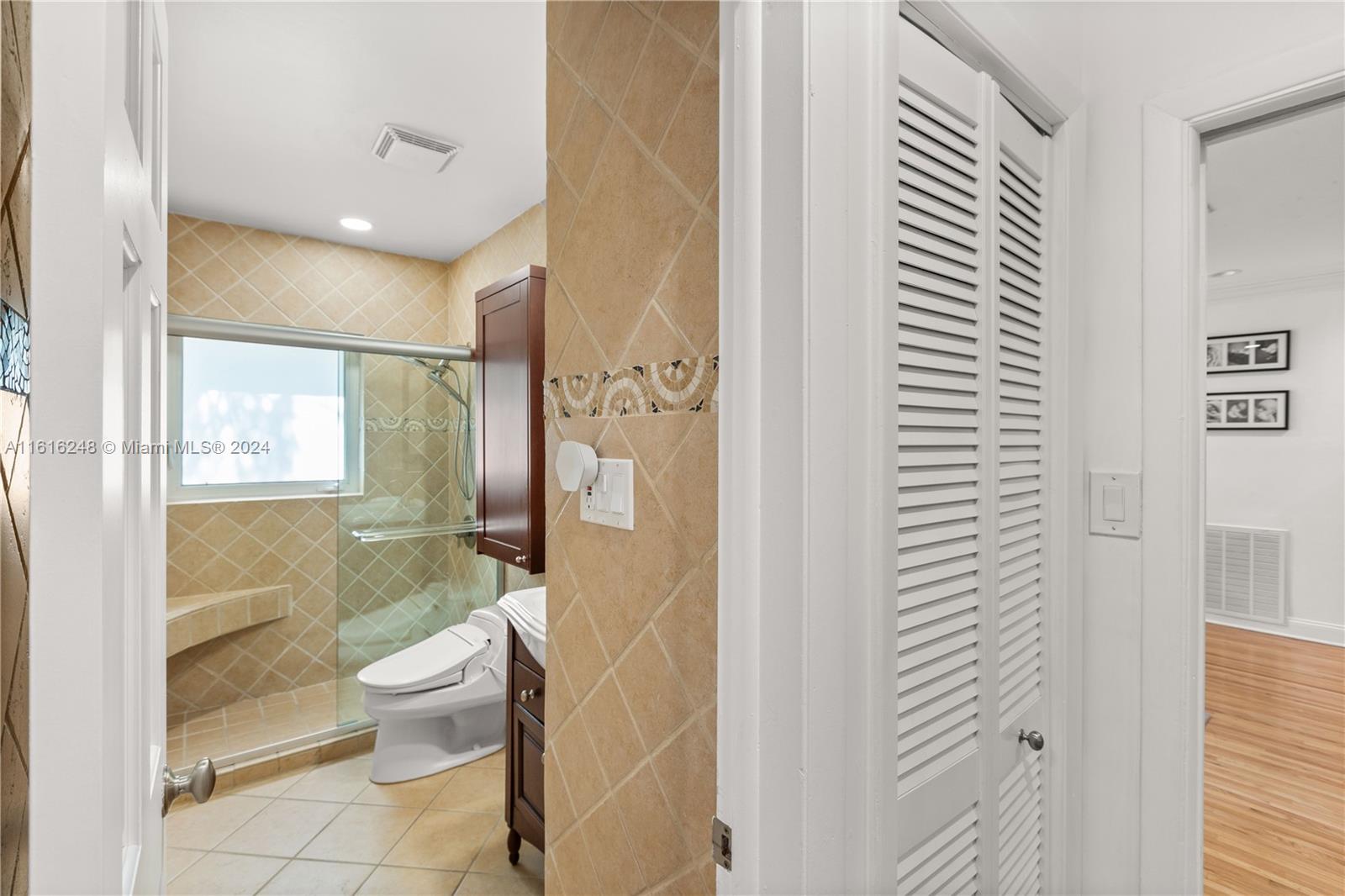 CORAL GABLES RIVIERA SEC - Residential