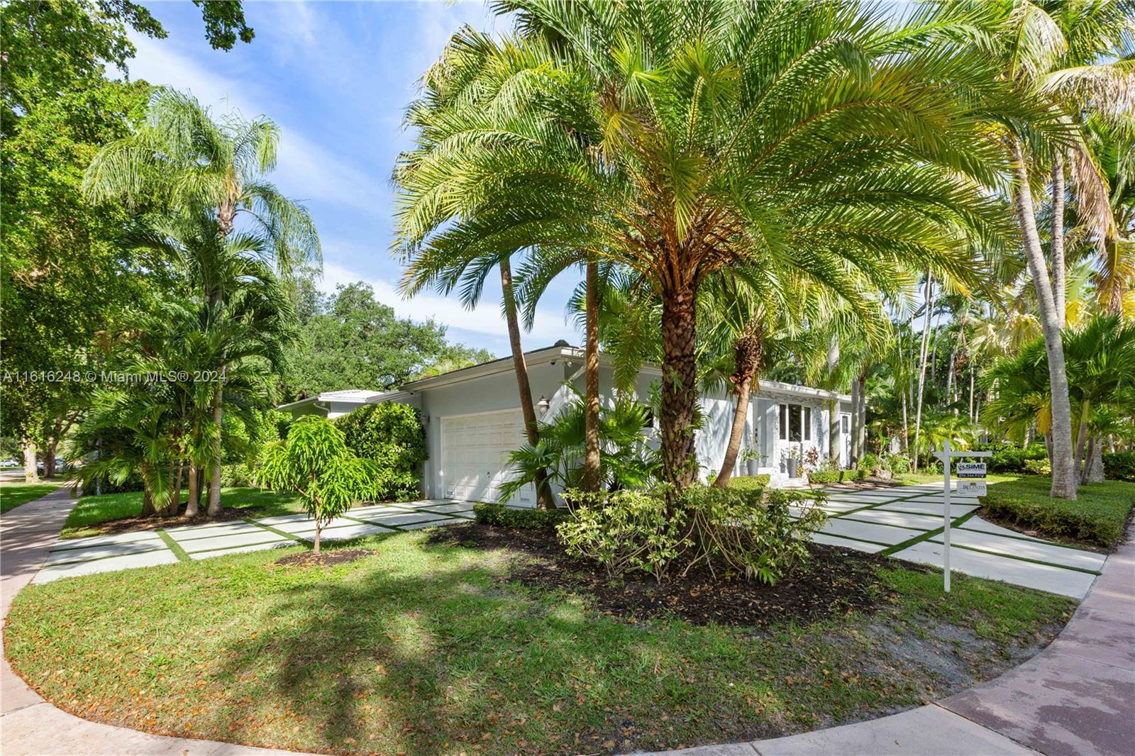 CORAL GABLES RIVIERA SEC - Residential
