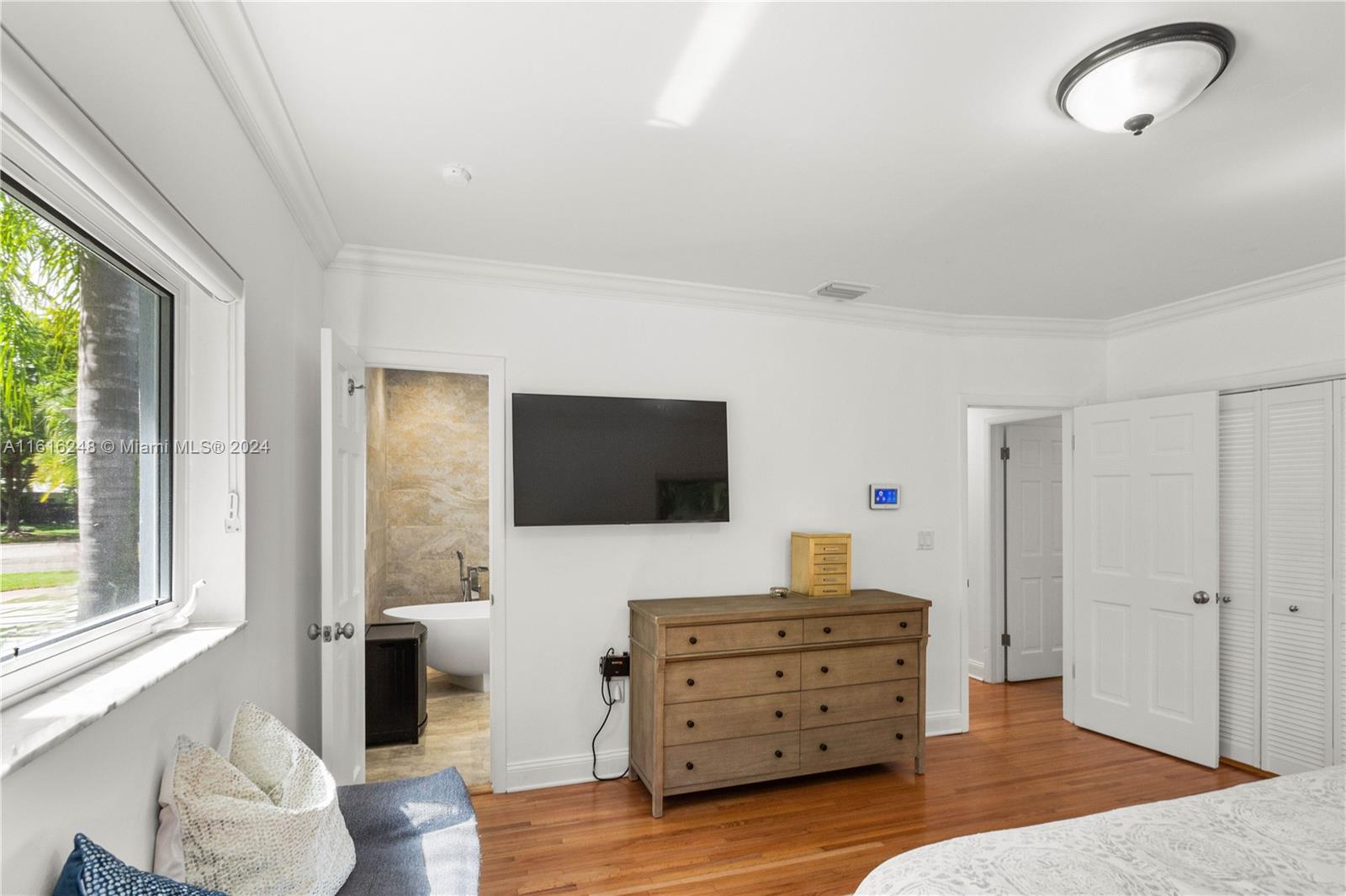 CORAL GABLES RIVIERA SEC - Residential