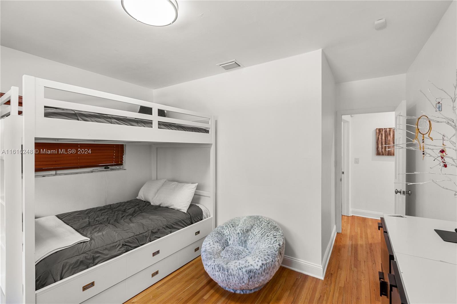 CORAL GABLES RIVIERA SEC - Residential