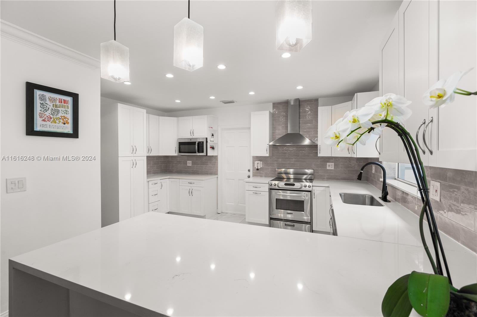 CORAL GABLES RIVIERA SEC - Residential