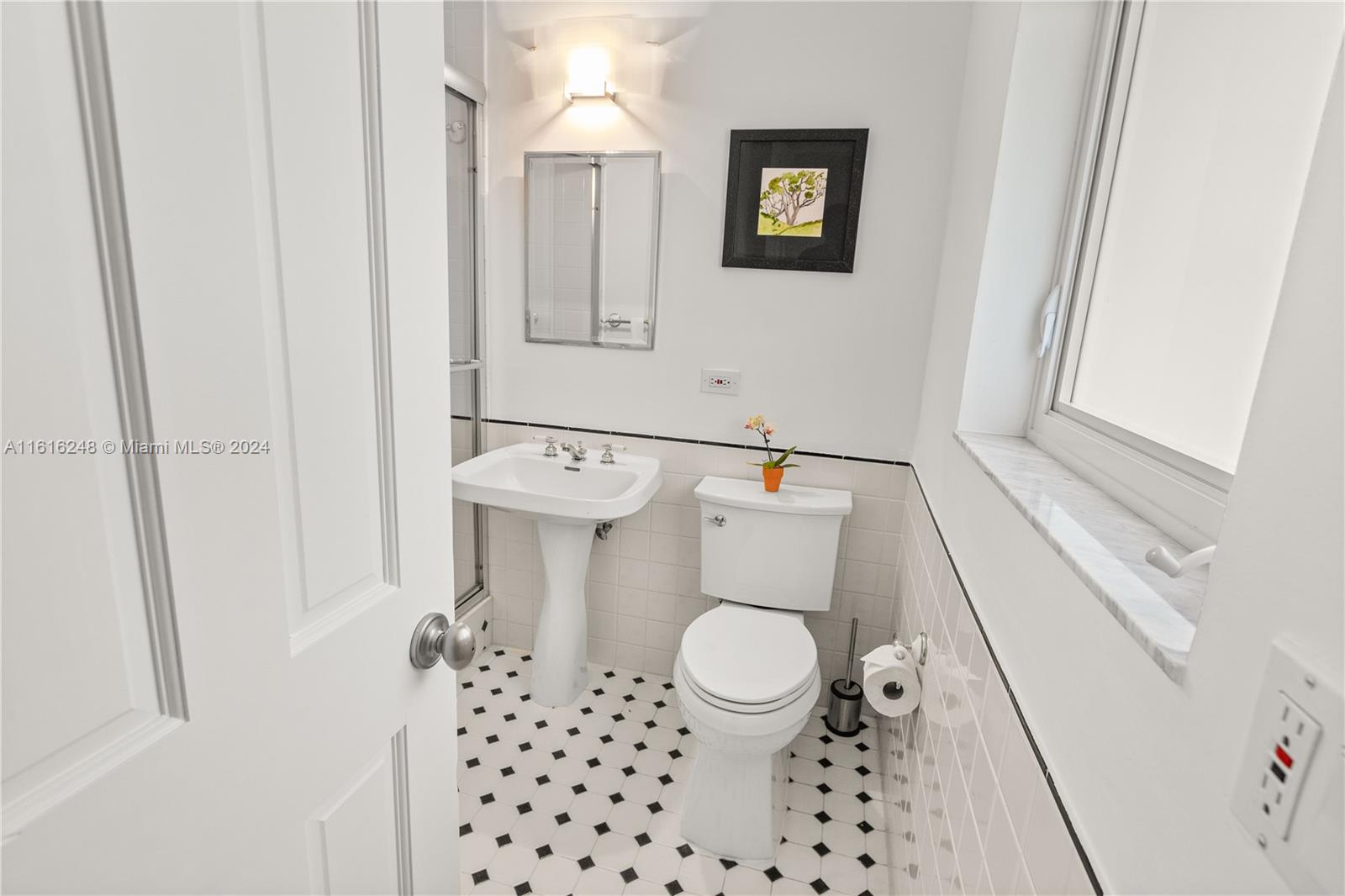 CORAL GABLES RIVIERA SEC - Residential