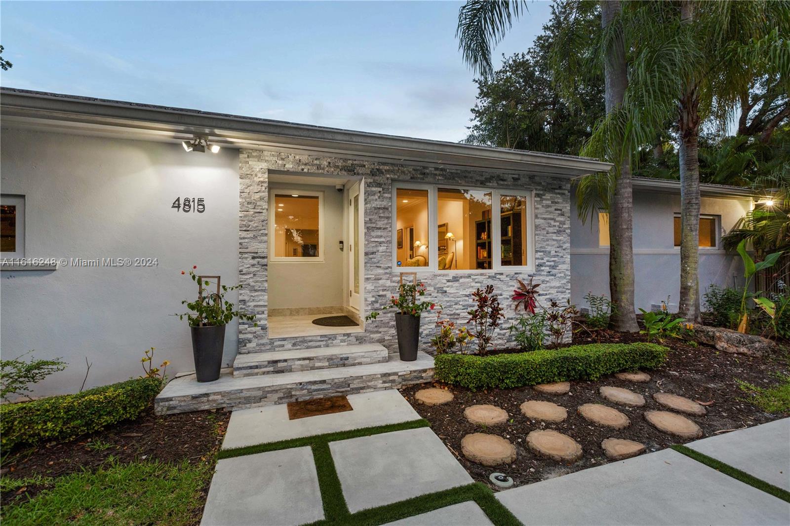 CORAL GABLES RIVIERA SEC - Residential