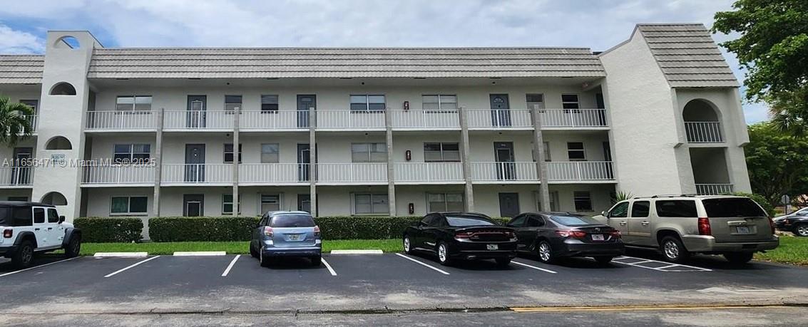 Property for Sale at 8450 Sunrise Lakes Blvd 111, Sunrise, Miami-Dade County, Florida - Bedrooms: 2 
Bathrooms: 2  - $139,900