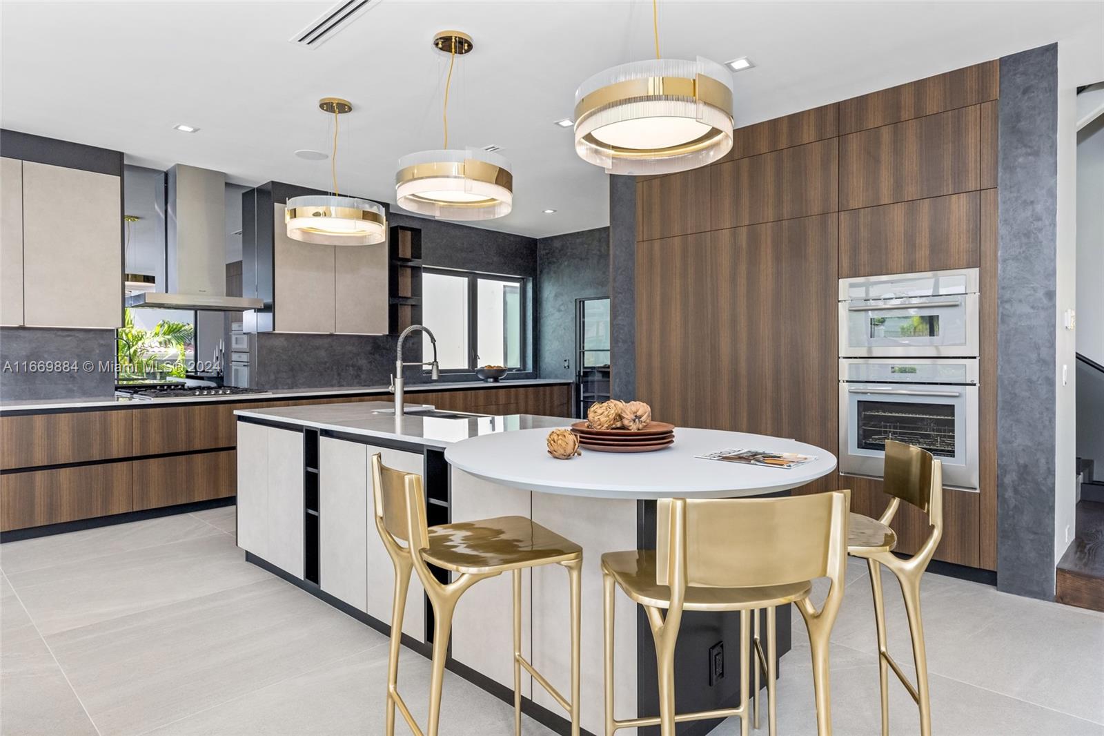 Las Olas Isles - Residential