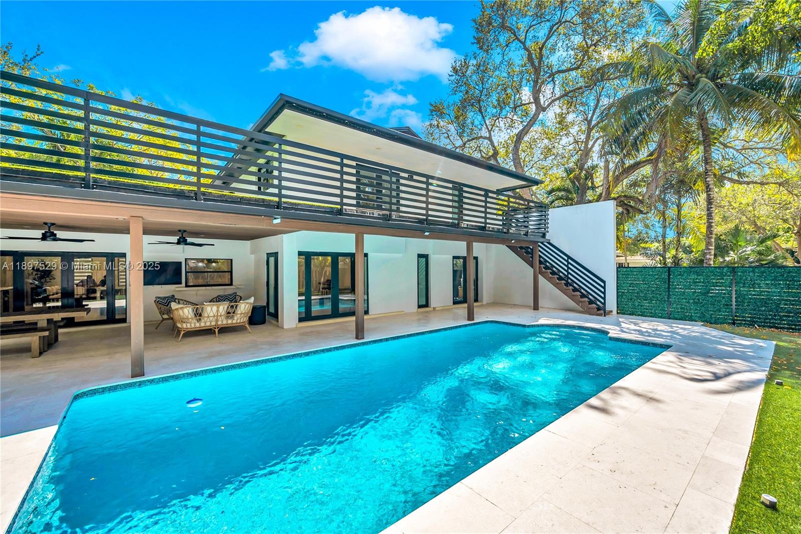 View photos, virtual tours, details... 11340 SW 74th Ct