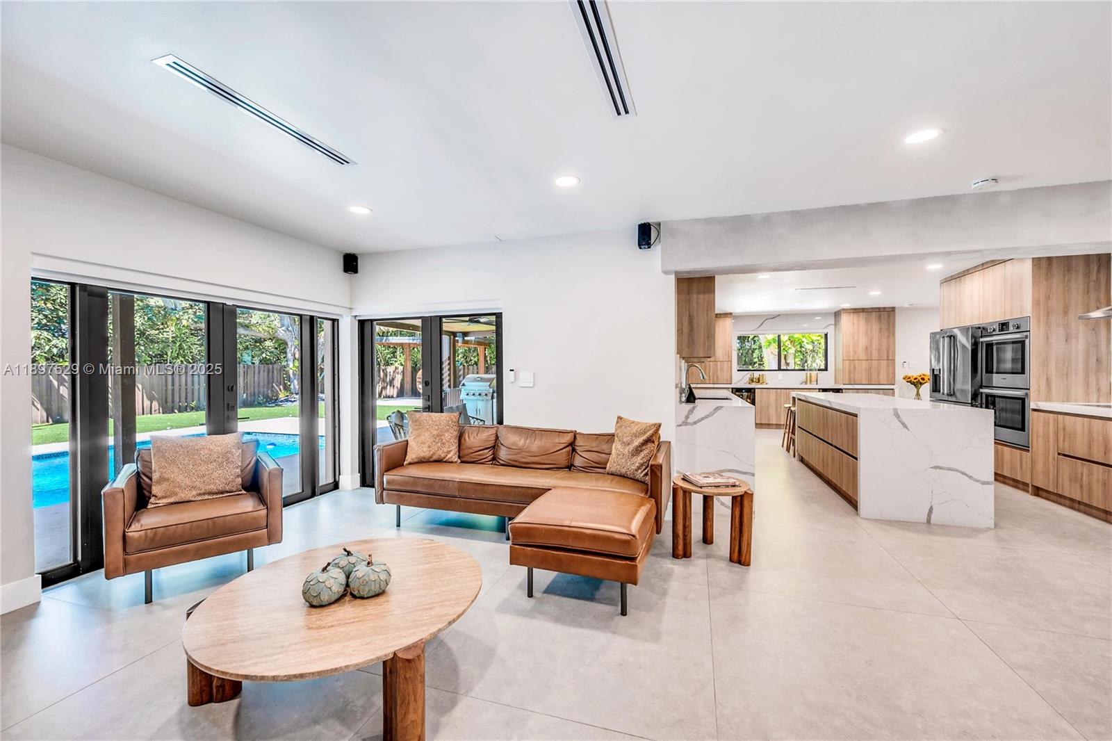 HELENA ESTATES - Residential