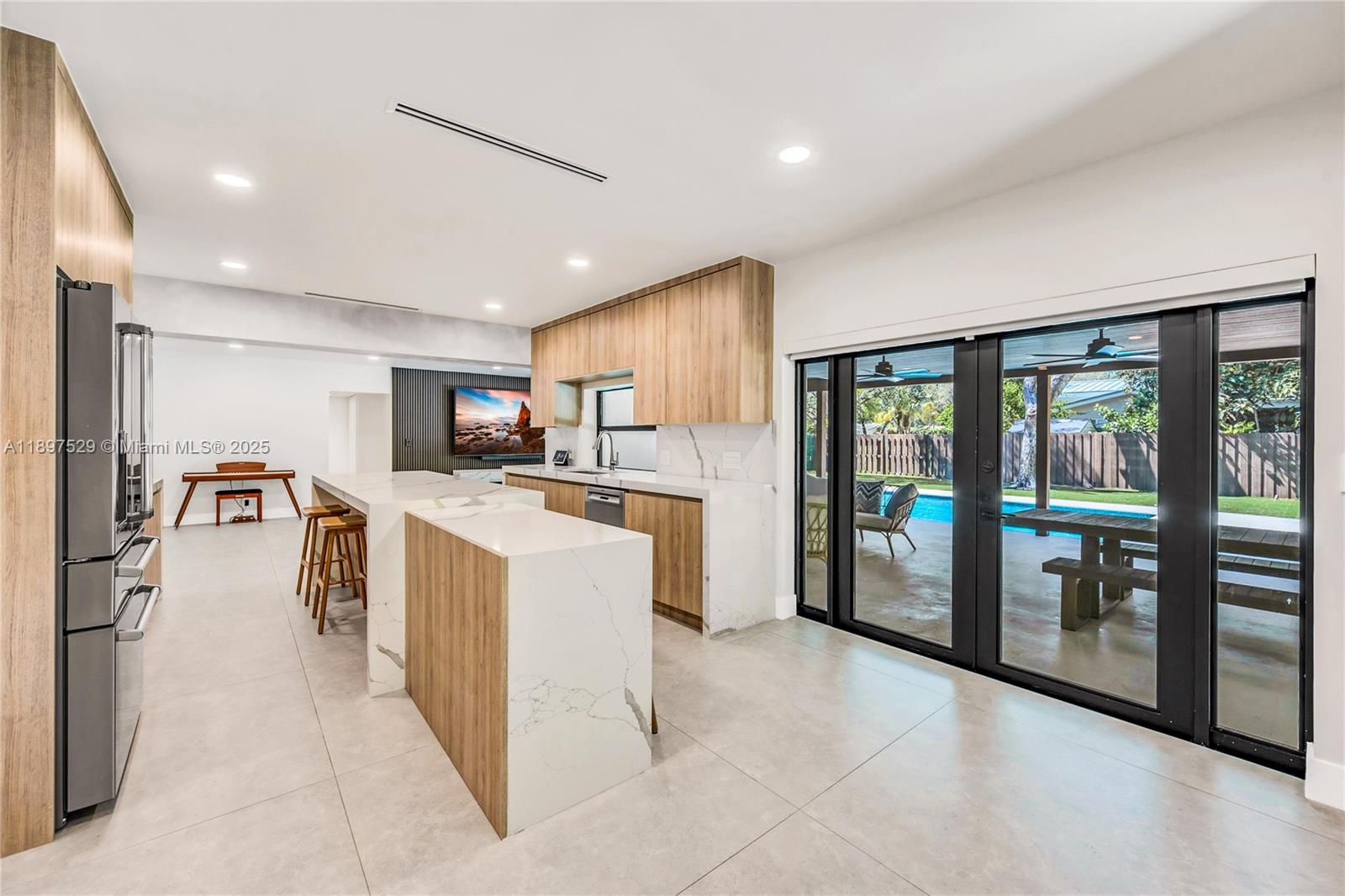 HELENA ESTATES - Residential