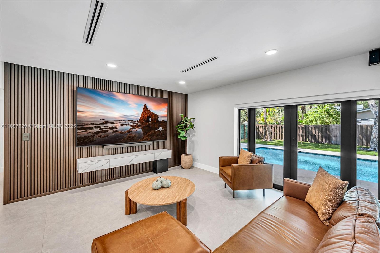 HELENA ESTATES - Residential