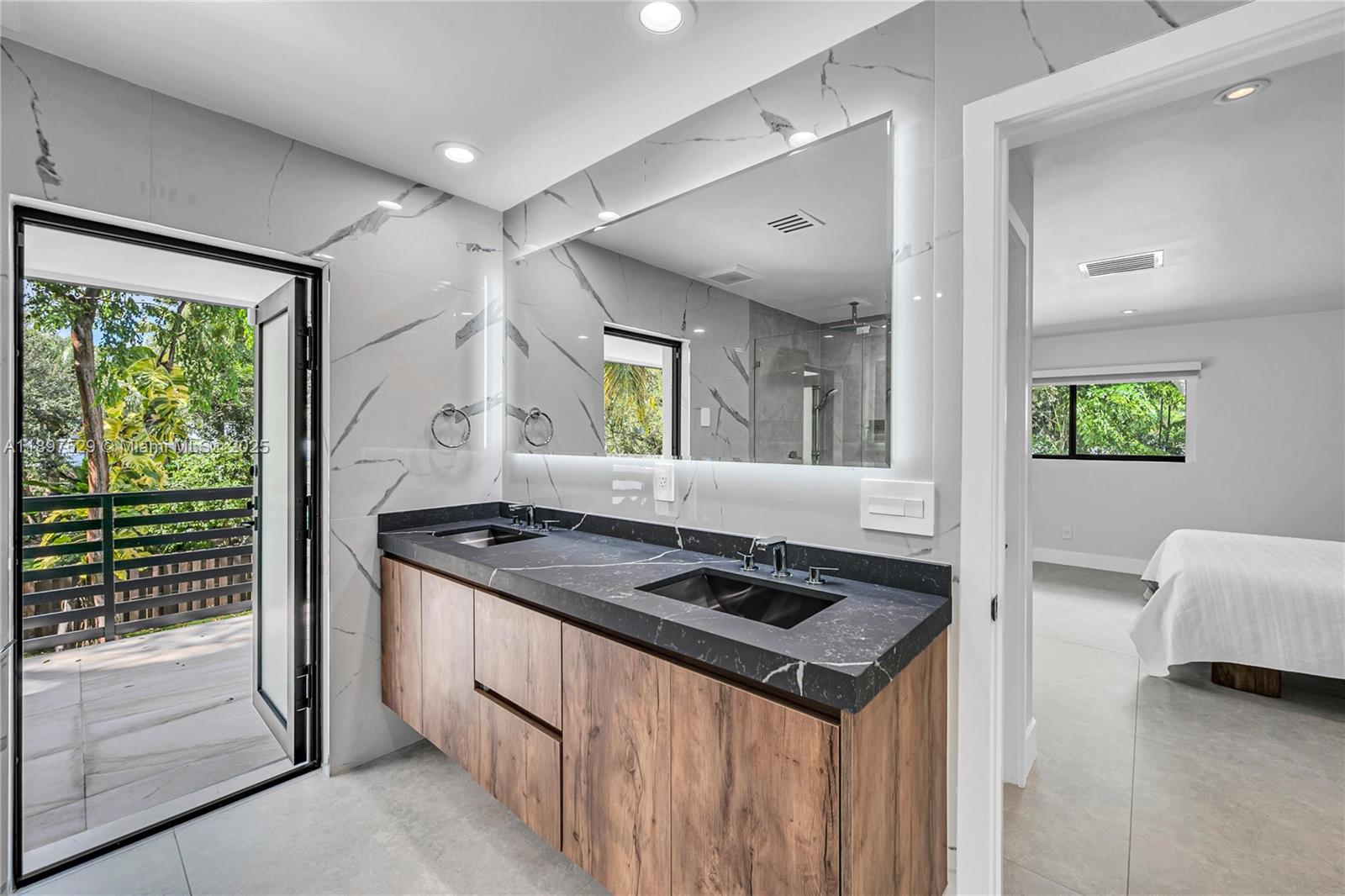 HELENA ESTATES - Residential