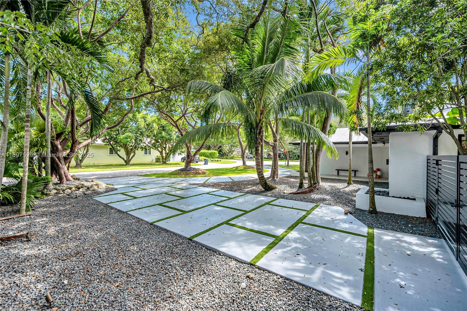 HELENA ESTATES - Residential