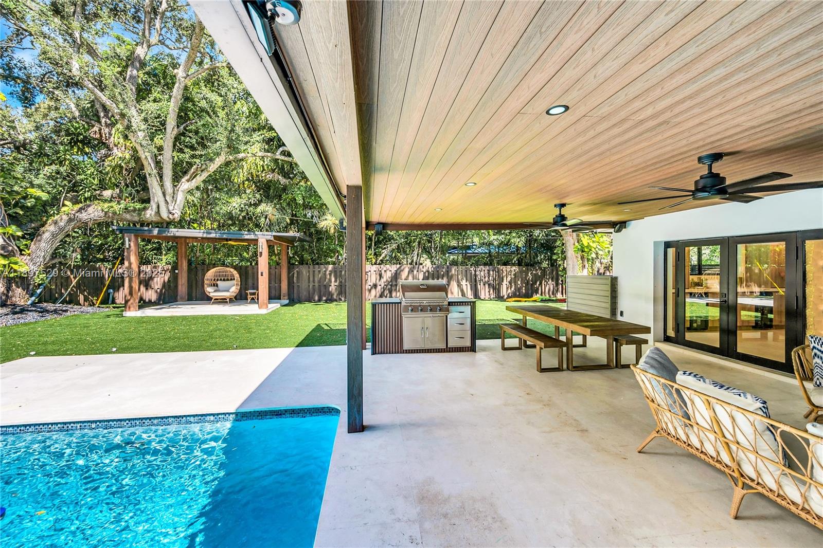 HELENA ESTATES - Residential