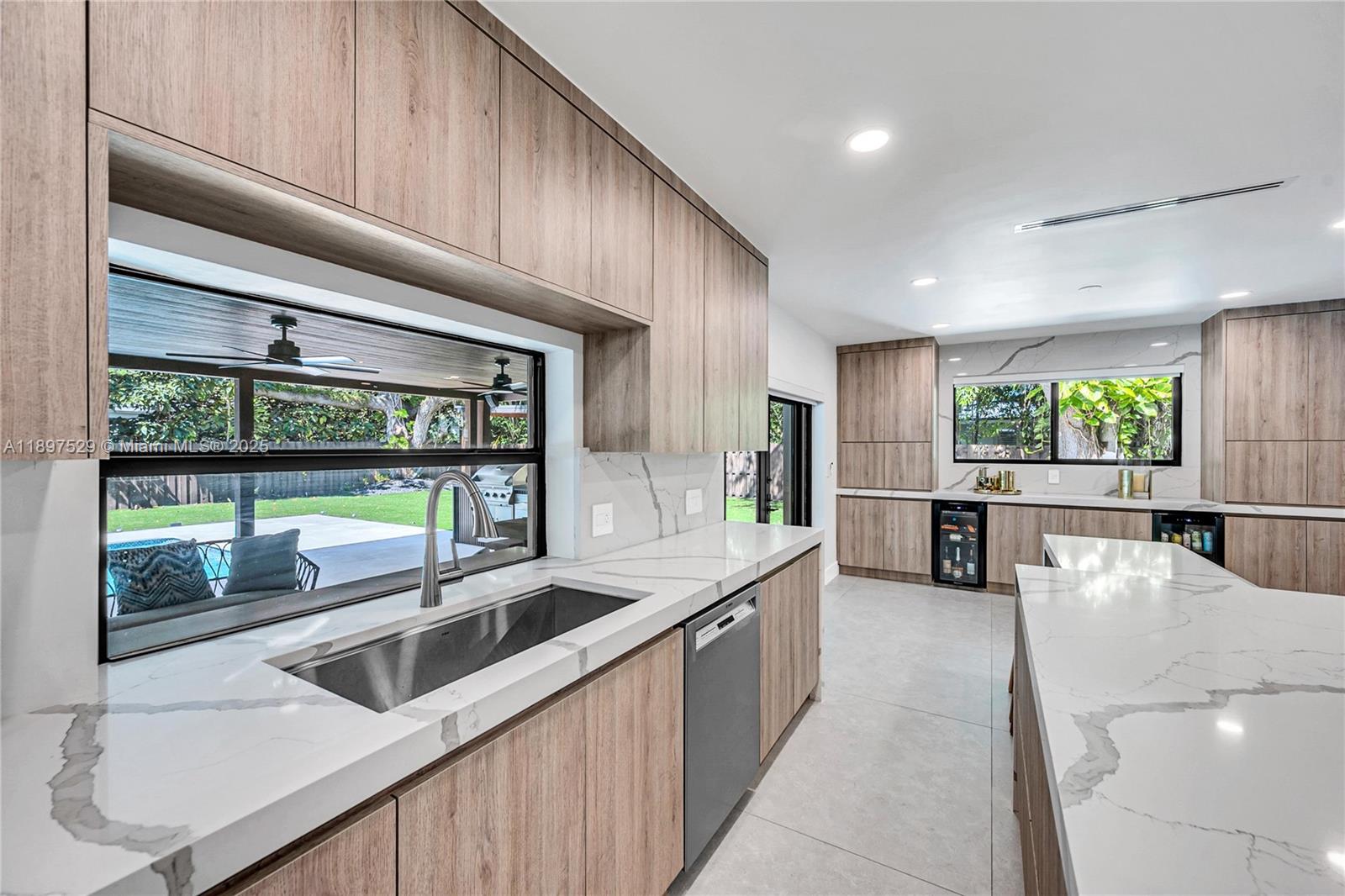 HELENA ESTATES - Residential