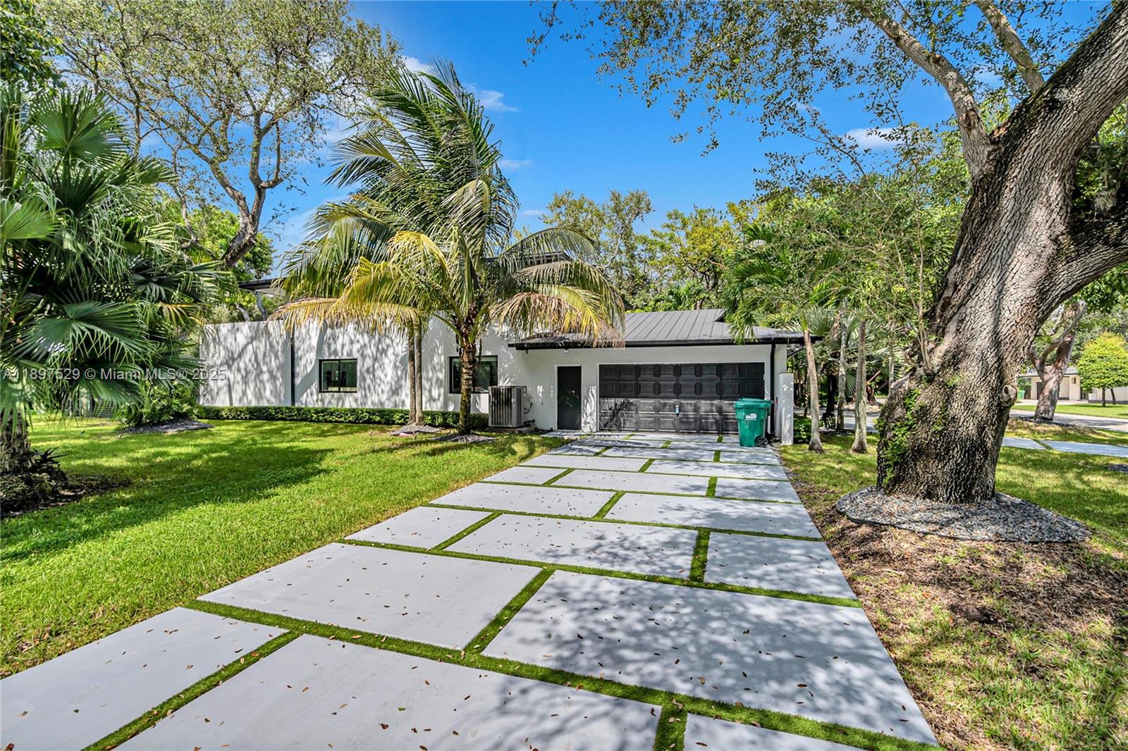 HELENA ESTATES - Residential