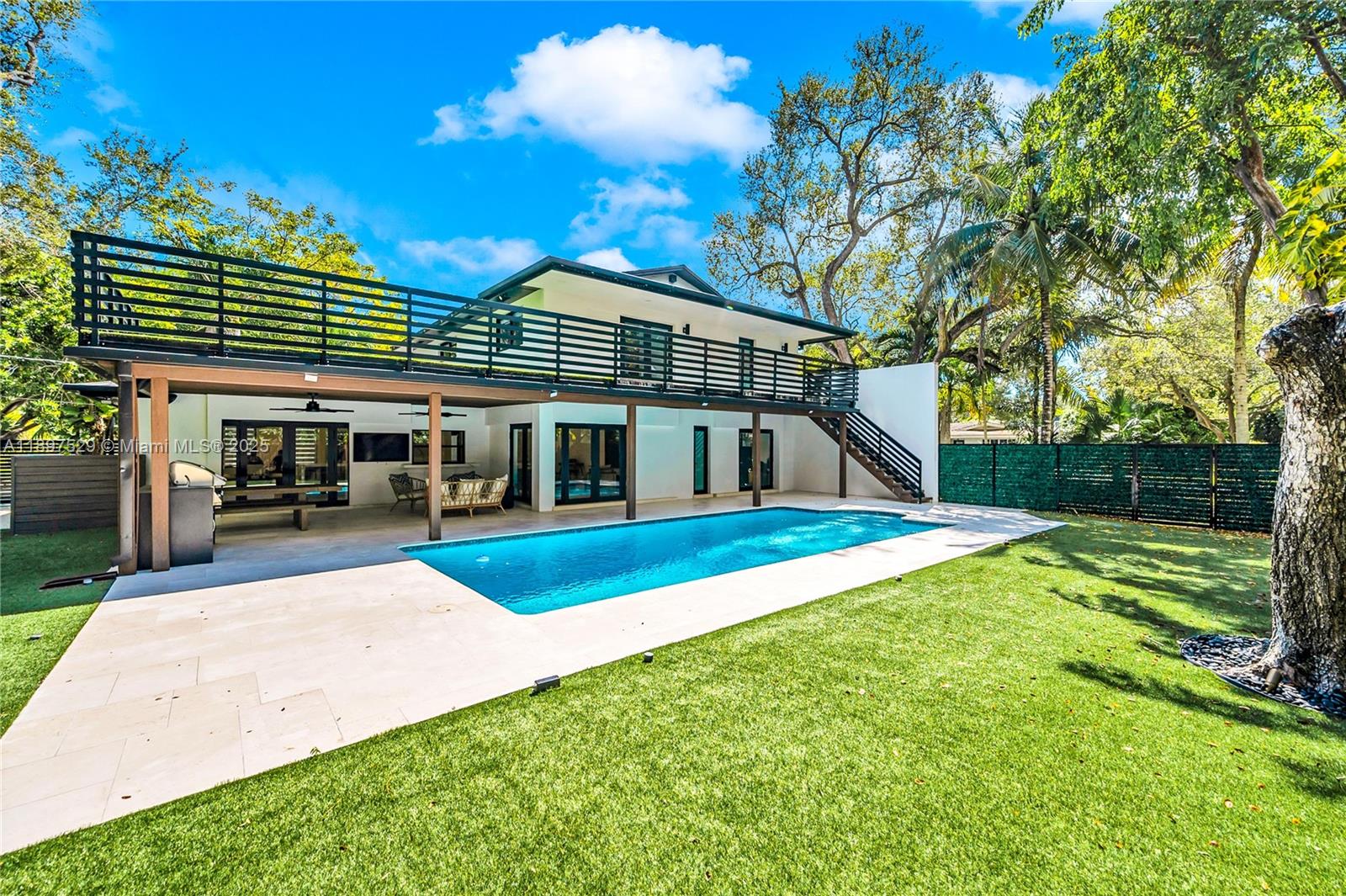 View photos, virtual tours, details... 11340 SW 74th Ct