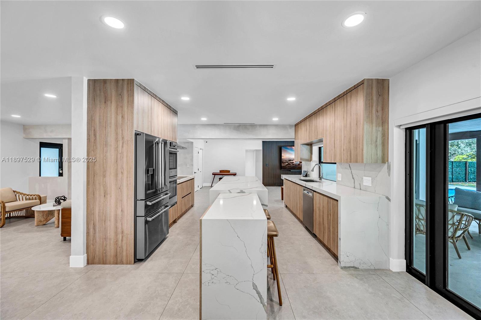 HELENA ESTATES - Residential