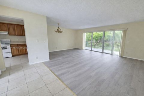 Tiny photo for 1000 NE 14th Ave #210, Hallandale Beach, FL 33009 (MLS # A12006069)