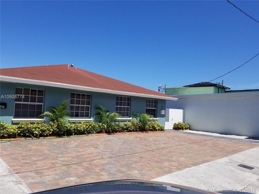 Rare oppurtunity!! 4 Bedroom 2 Bath. Amazing location 10 minutes or less to all the best areas Miami has to offer-Coral Gables,Coconut Grove,Brickell,South Miami,Miami Beach and Miami Int'l Airport. This spacious duplex is brand newly renovated w new plumbing,electrical,AC, and kitchens and bathrooms. New stainless steel appliances,granite counter tops and washer and dryer in the unit. Large bedrooms.Spacious backyard patio gives plenty of room to enjoy with all your family and friends. Publix supermarket directly across the street and walking distance to many shops and restaurants,2 designated parking spaces and plenty of guest parking and free street parking. This is a must see,will not last. Please have verifiable proof of income, good credit and Past landlord reference. No exceptions.