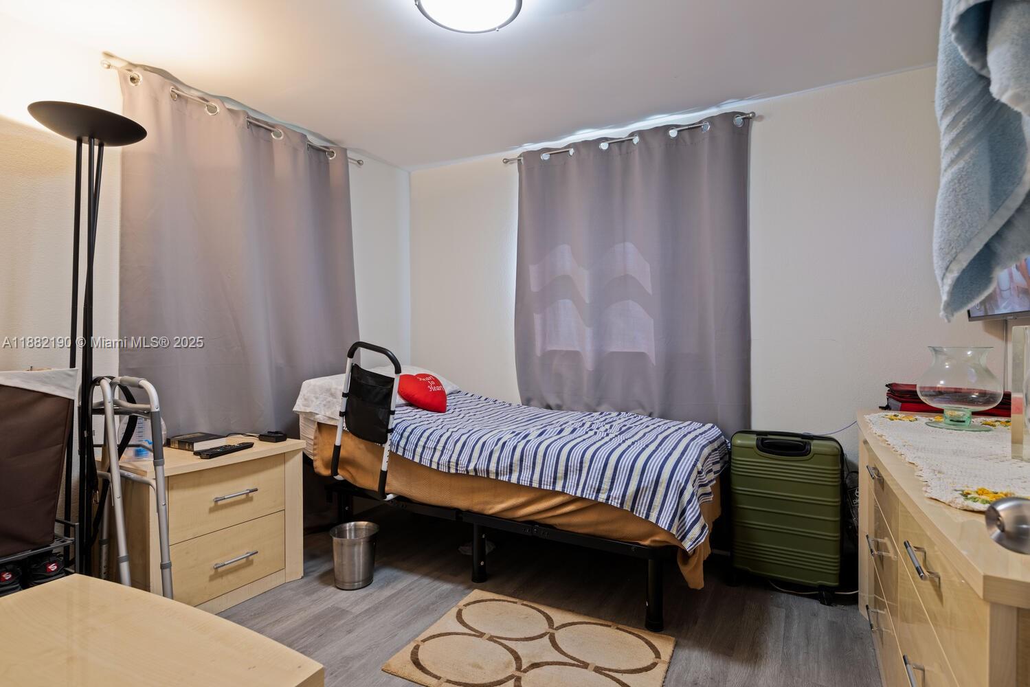 LINCOLN PARK FIRST ADD - Residential