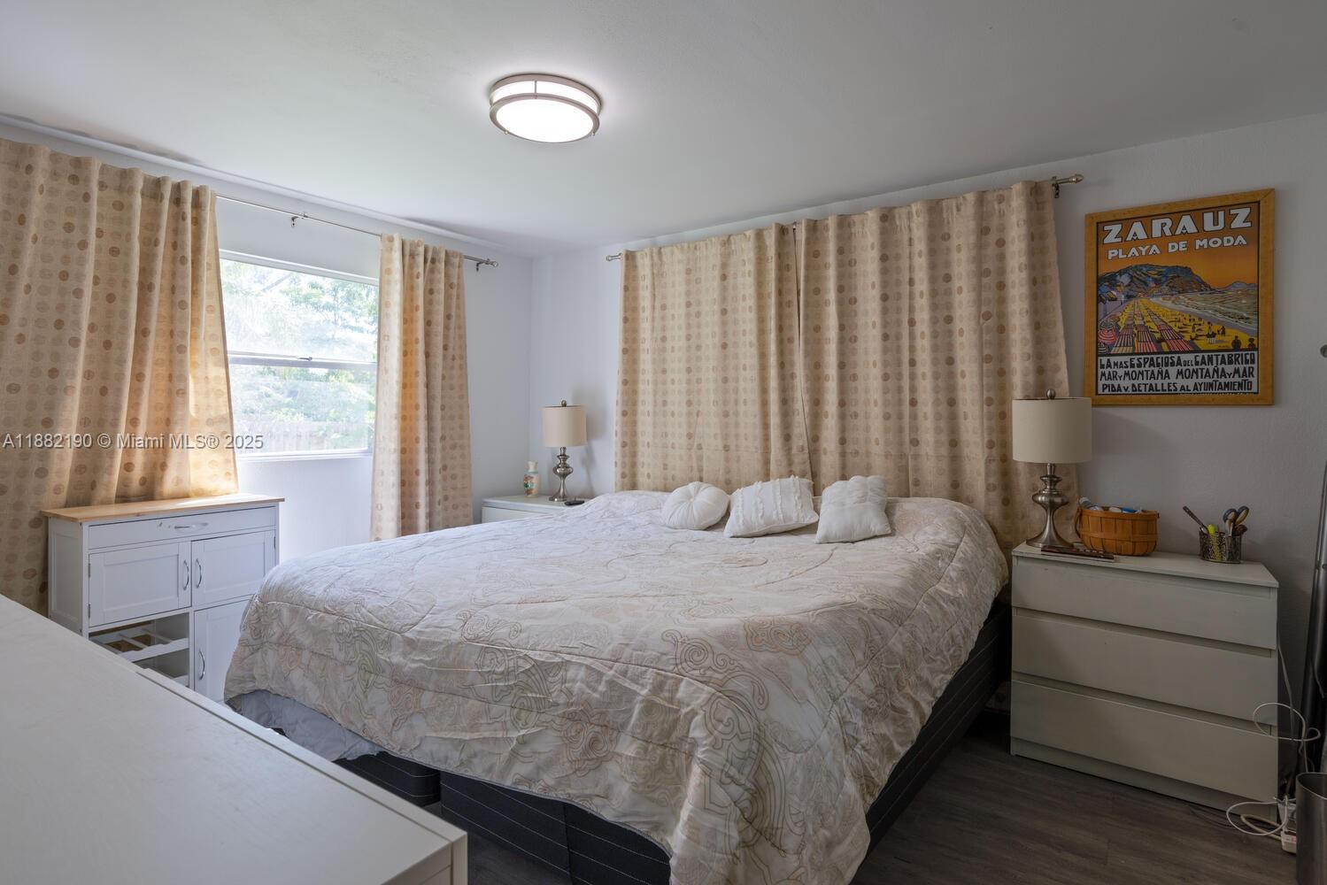 LINCOLN PARK FIRST ADD - Residential