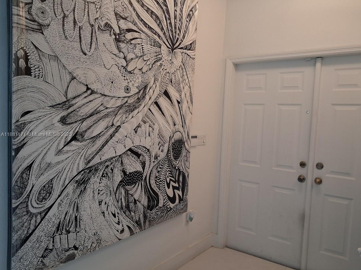 DORAL SOUTHEAST PATIO-HOM - Residential