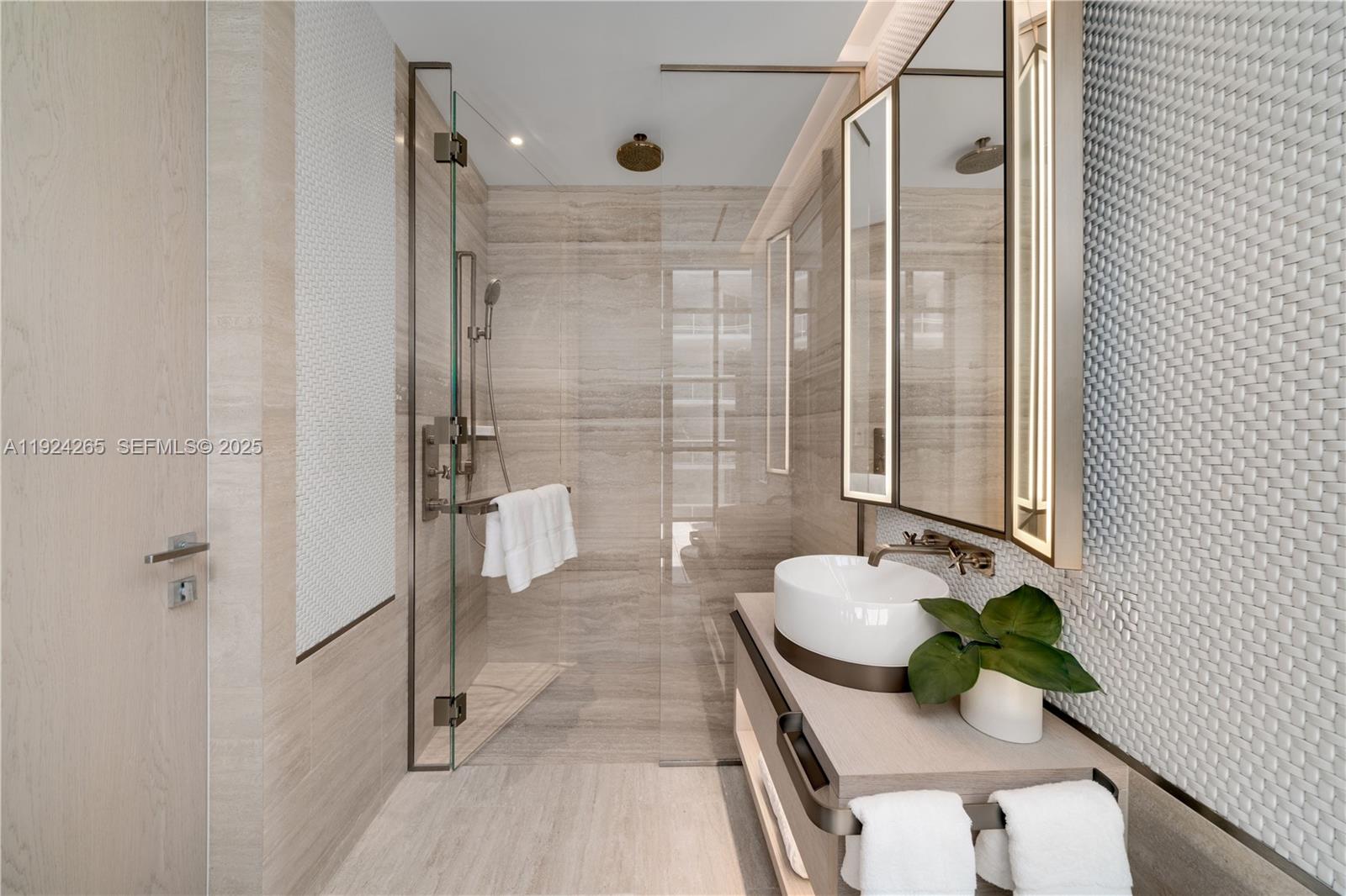 Arte Surfside - Residential