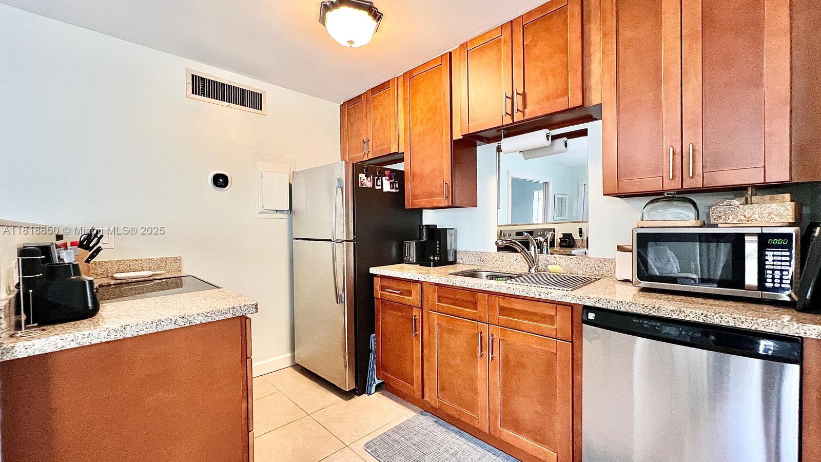 EDEN PLACE CONDO - Residential Lease