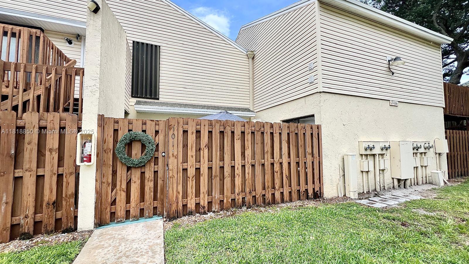 EDEN PLACE CONDO - Residential Lease