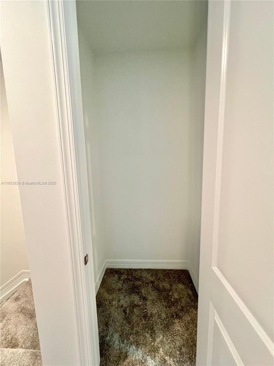 AMERICAN EXPRESS TRACT - Residential Lease