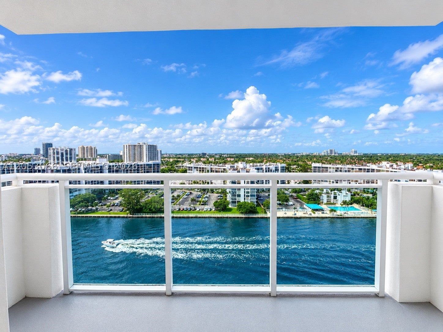3000 S Ocean Dr 1516