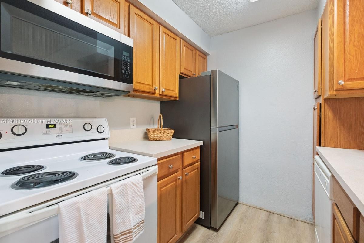 SUNDANCE AT DAVIE CONDO - Residential