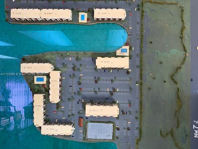 SUNSET VILLAS NO 3 CONDO - Residential