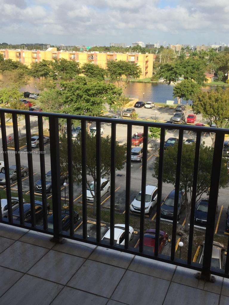 SUNSET VILLAS NO 3 CONDO - Residential