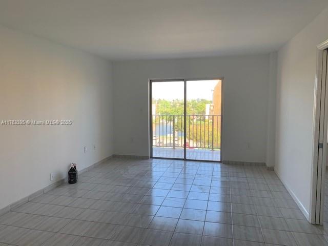 SUNSET VILLAS NO 3 CONDO - Residential